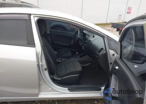 2016 Kia Forte Lx из США, поврежденный, VIN KNAFK4A6XG5592077